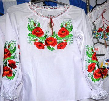 Вишита блузка дитяча "П`ять маків" 185 фото
