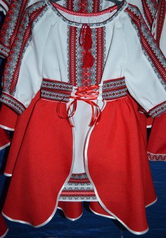 Комплект вишитий з плахтою "Рада" червоний 472 фото