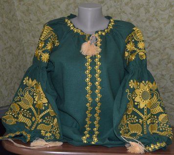 Стильна вишиванка "Таємниця" зелена 1048 фото