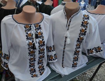 Сучасні вишиванки "Історія кохання" 1550 фото