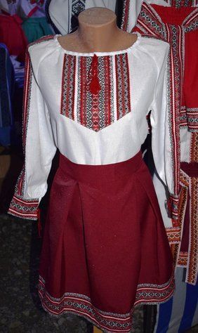 Вишитий костюм "Олеся" 10 фото